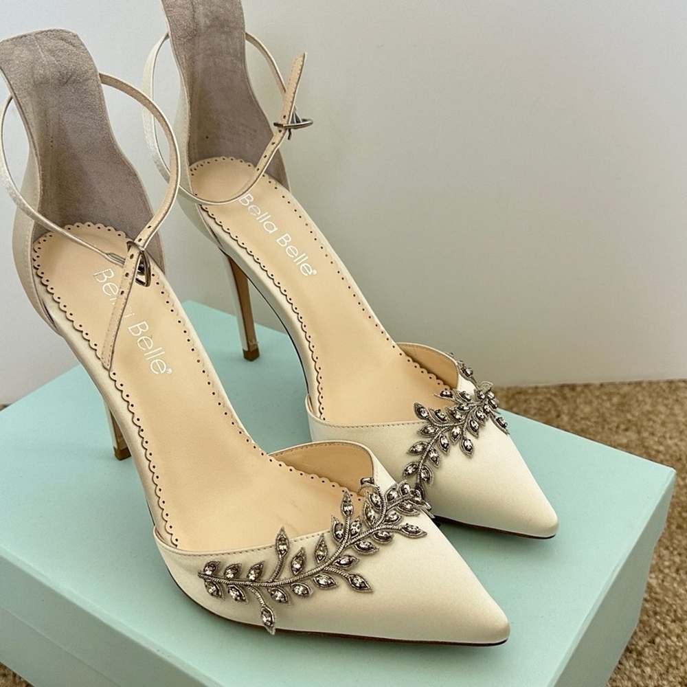 Bella Belle Victoria Ivory Silver Vine Rhinestone Wedding Heels Size 7.5